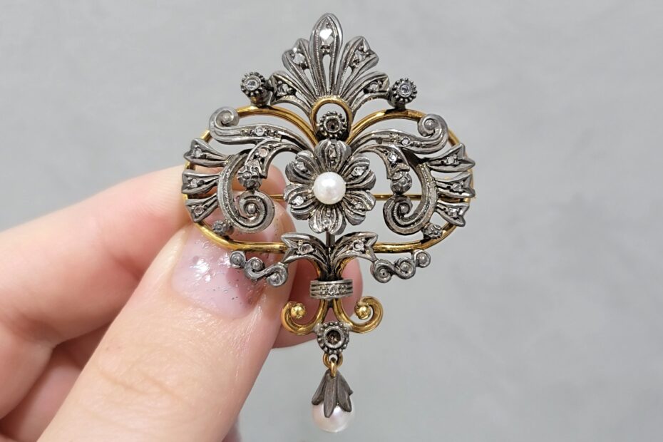 2.-El-010-Karat-Pirlanta-ve-Inci-Bros