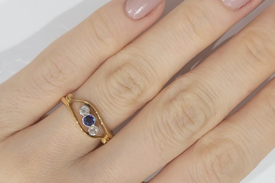 busra-pirlanta-ikinci-el-safir-yuzuk