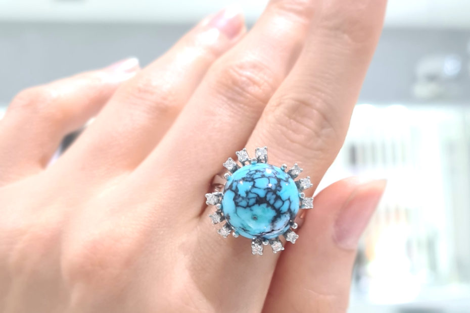 2. El 0.26 Karat Pırlanta ve Mavi Taşlı Tasarım Yüzük - ALM0818