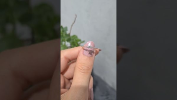 2. El 0,08 Karat Pırlanta Tektaş Yüzük ürün videosu