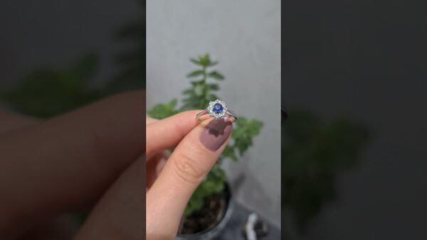 2. El 0,21 Karat Pırlanta ve Safir Zarif Çiçek Yüzük ürün videosu