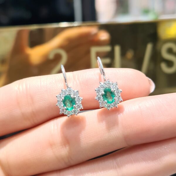 2. El 0,90 Ct Pırlanta ve Zümrüt Küpe
