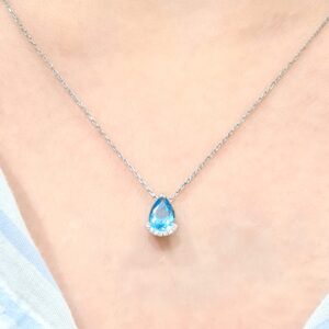 0,78 Karat Pırlanta ve Blue Topaz Damla Kolye