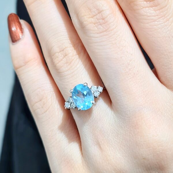 2. El 2,27 Karat Pırlanta ve Blue Topaz Yüzük