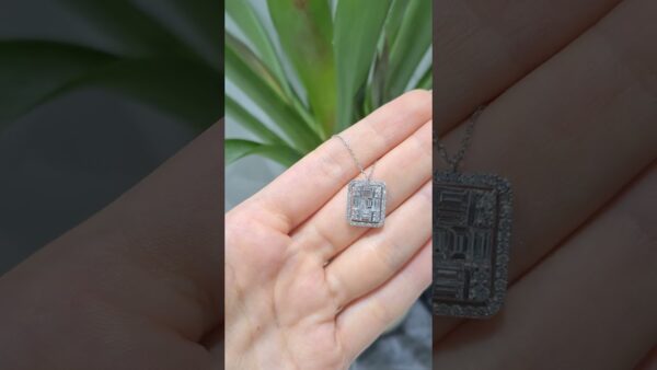 2. El 1,00 Karat Pırlanta Baget Kolye ürün videosu