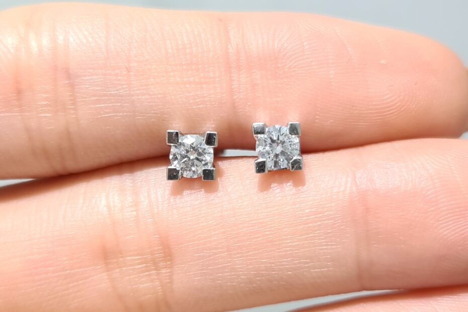 2. El 0,56 Karat Pırlanta Tektaş Küpe X005045