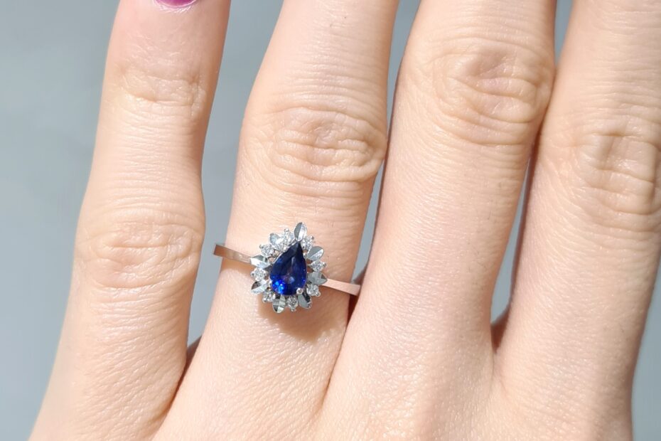 2. El 0,57 Karat Pırlanta ve Safir Damla Yüzük