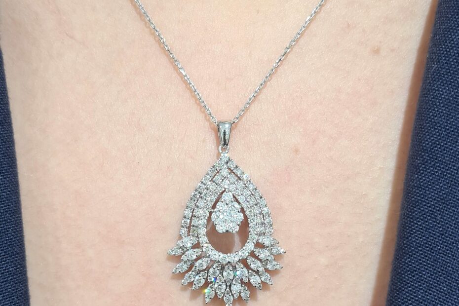 2. El 2,30 Karat Pırlanta Tasarım Damla kolye X005058