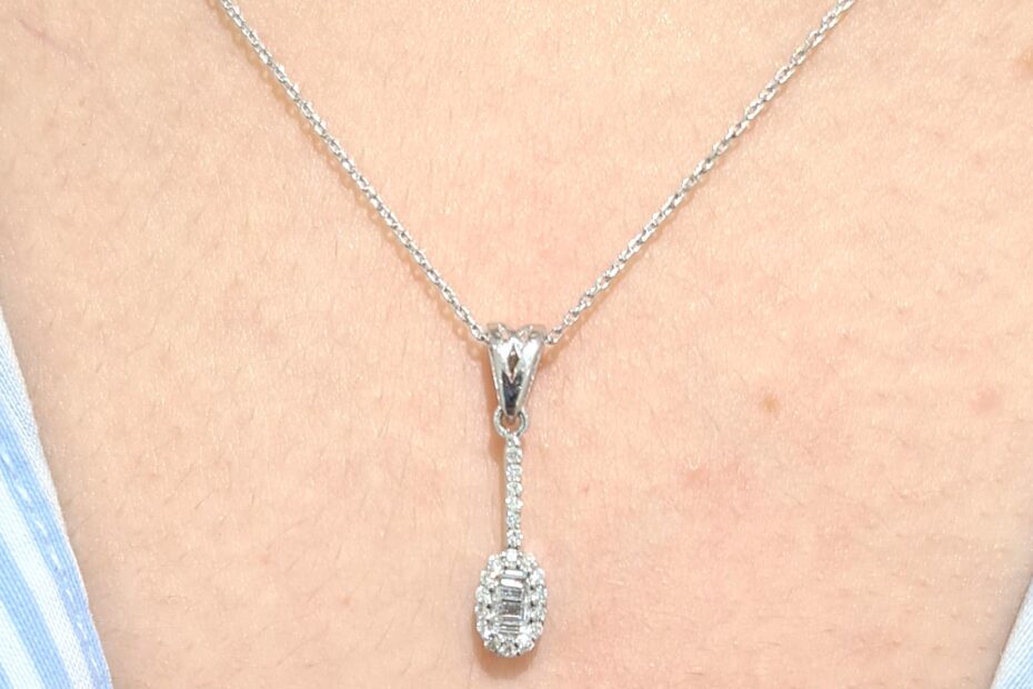 2. El 0,11 Karat Baget Pırlantalı Kolye X005217