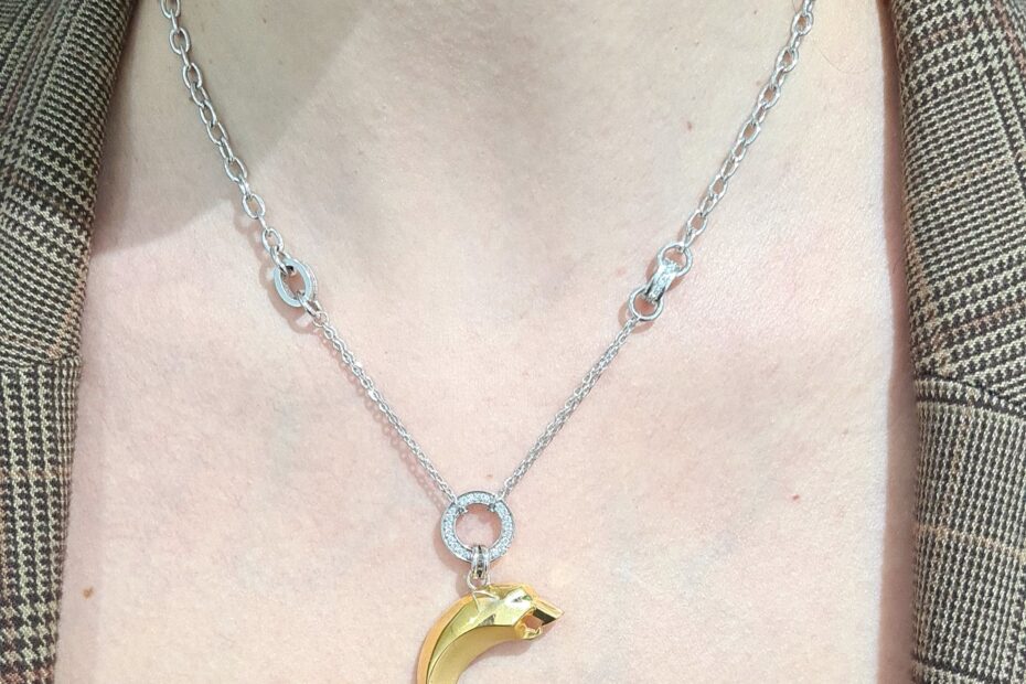 2. El 0,30 Karat Pırlanta Hilal Kolye X005112