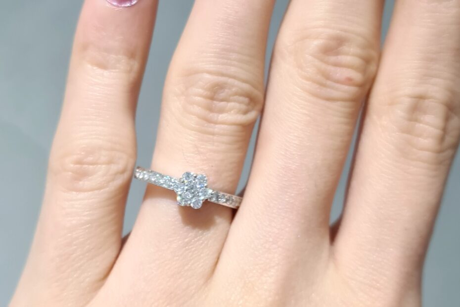 2. El 0,33 Karat Pırlanta Çiçek Tektaş Yüzük X005175