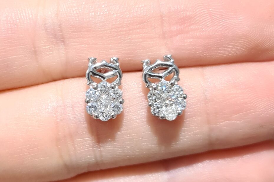 2. El 0,45 Karat Pırlanta Çiçekli Tasarım Küpe X005229