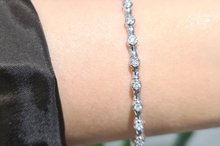 2. El 0,46 Karat Pırlanta Zarif Tasarım Kelepçe Bileklik X005230