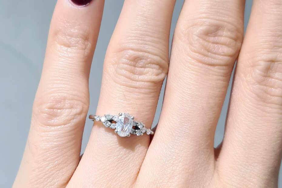 2. El 0,67 Karat Pırlanta ve Beyaz Safir Tasarım Tektaş Yüzük X004537