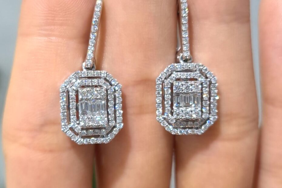 2. El 1,23 Karat Pırlanta Baget Küpe X005203