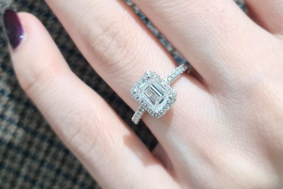 2. El 1,48 Karat GIA Sertifikalı Emerald Kesim Pırlanta Tasarım Tektaş Yüzük X005231