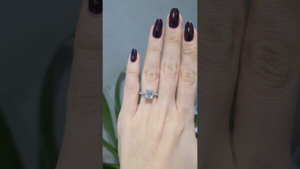 2. El 1,48 Karat GIA Sertifikalı Emerald Kesim Pırlanta Tasarım Tektaş Yüzük ürün videosu