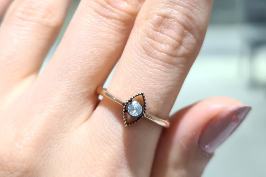 2. El 0,08 Karat Elmas Göz Tasarım Yüzük X004942