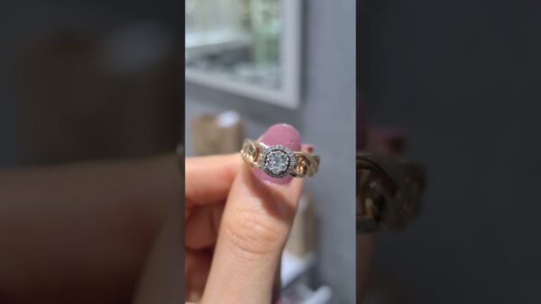 2. El 0,23 Karat Pırlanta Çiçekli Burgu Tasarım Yüzük ürün videosu