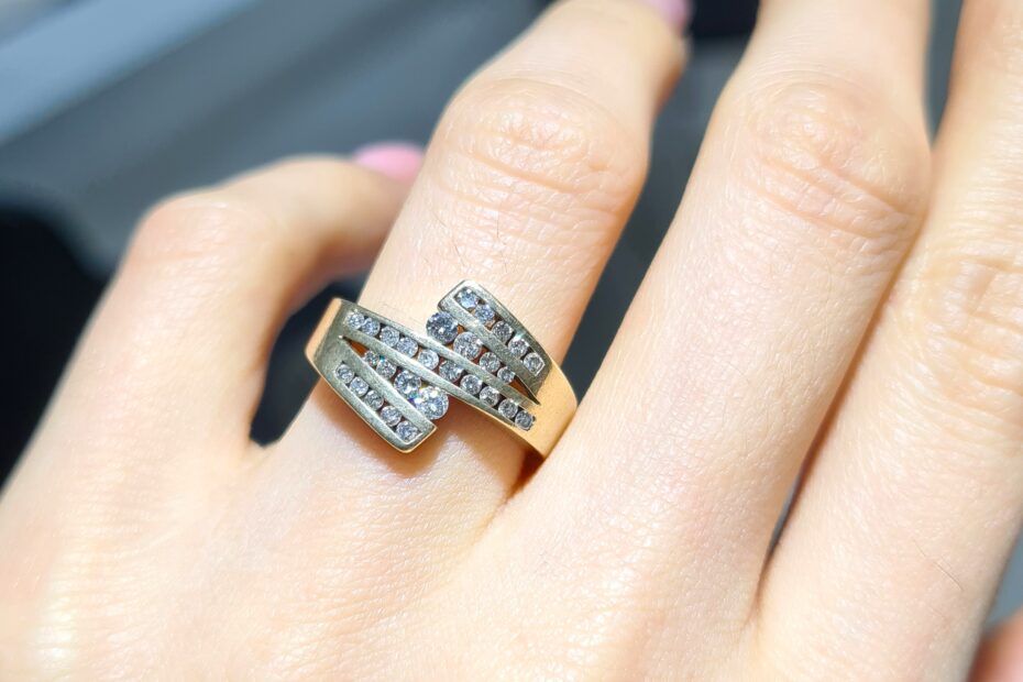 2. El 0,25 Karat Pırlanta Otantik Tasarım Yüzük X005464