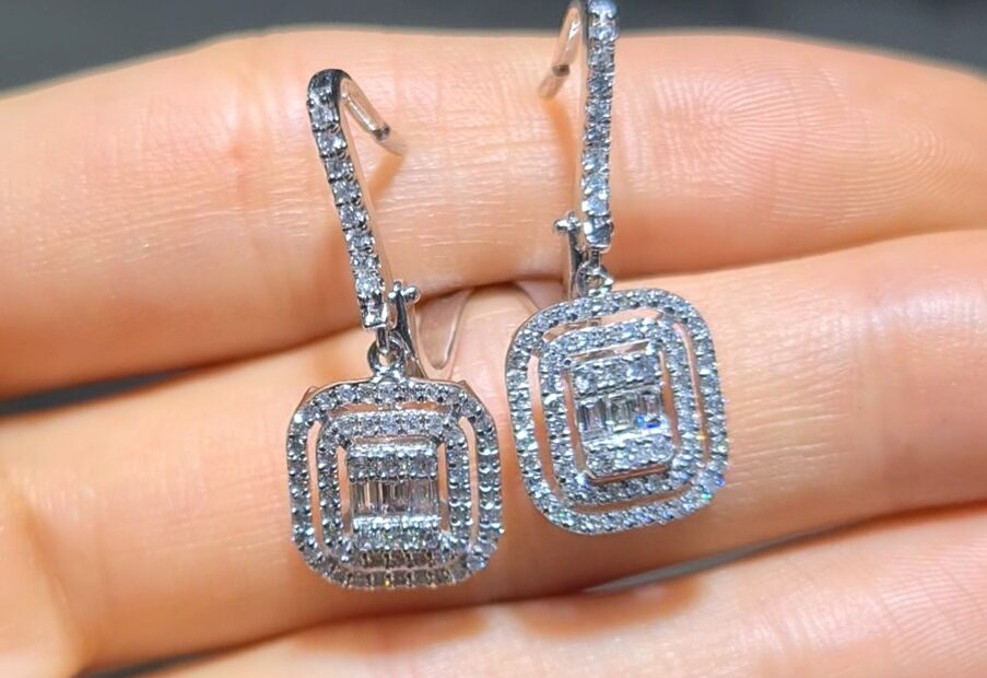 2. El 0,85 Karat Pırlanta Baget Küpe X005477