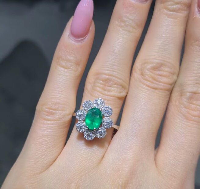 2. El 1,30 Karat Pırlanta ve Zümrüt Çiçek Yüzük X005443