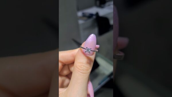 2. El 0,24 Karat Pırlanta Tektaş Yüzük ürün videosu