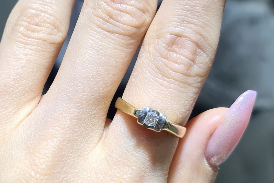 2. El 0,12 Karat Pırlanta Minimal Tasarım Tektaş Yüzük X005371