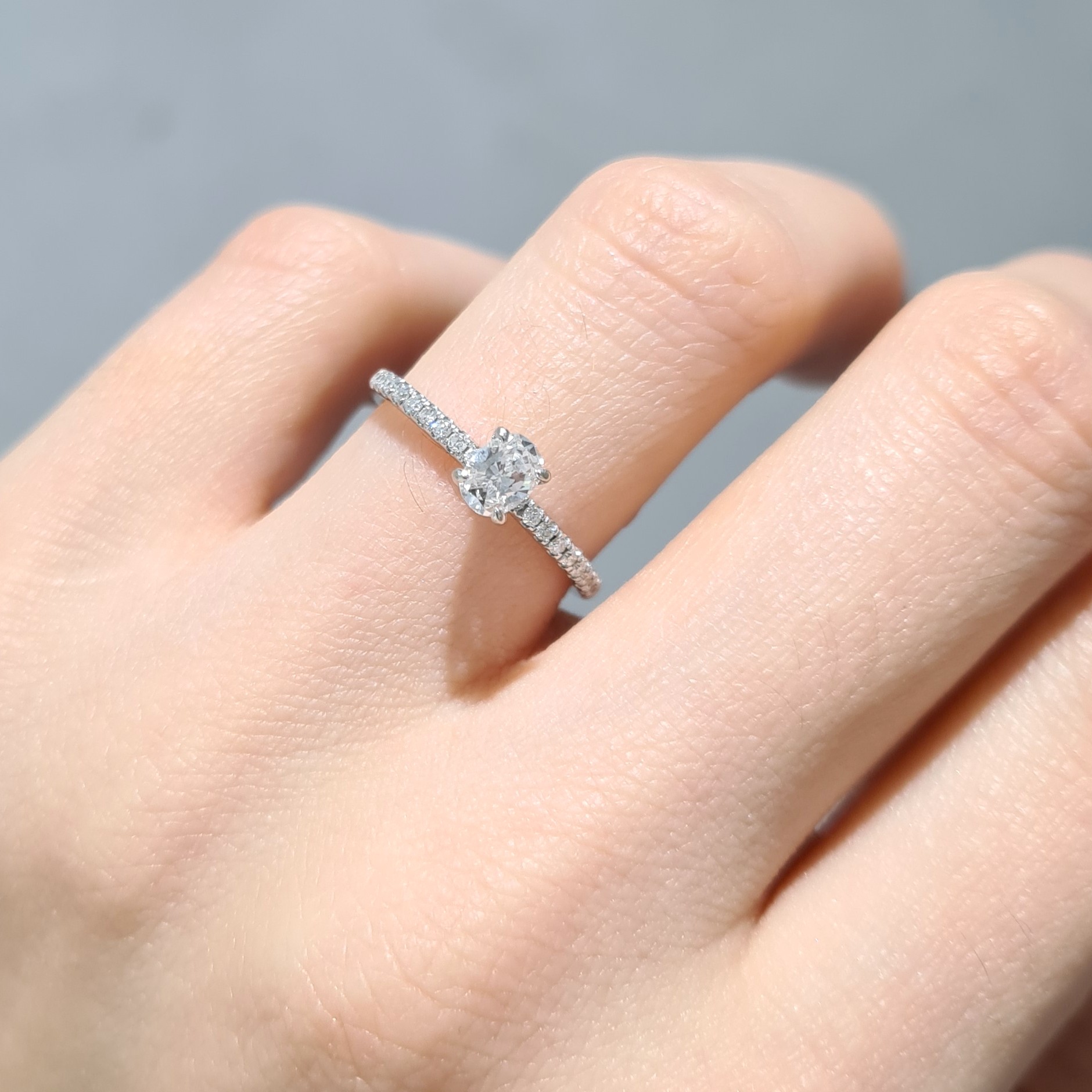 2. El 0,30 Karat Oval Pırlanta Tektaş Yüzük X005658