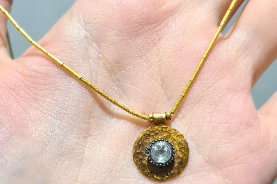 2. El 0,40 Karat Elmas Otantik Tasarım Kolye X005647