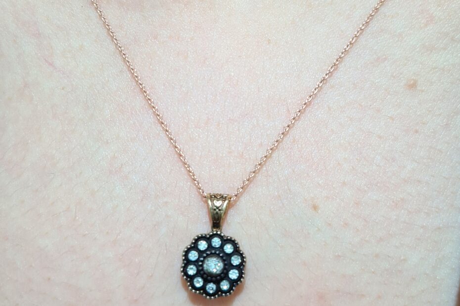 2. El 0,16 Karat Elmas Çiçek Kolye X005786