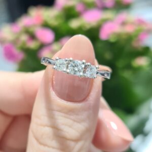 2. El 0,30 Karat Pırlanta Tria Yüzük X006142