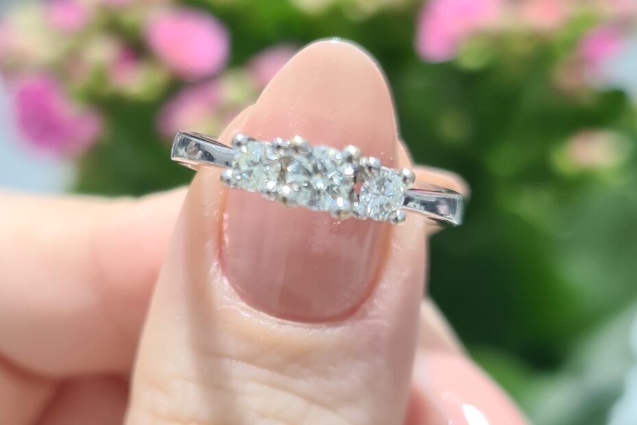 2. El 0,30 Karat Pırlanta Tria Yüzük X006142