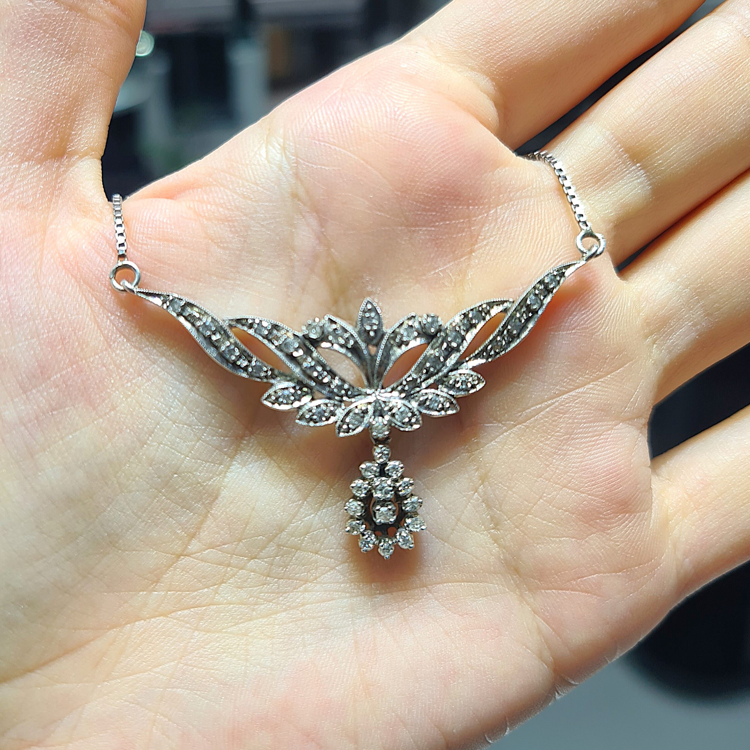 2.El Pırlanta 0,20 Karat Fantezi Kolye