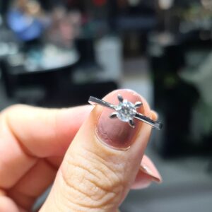 2.El Pırlanta 0,32 Karat Zen Sertifikalı Tektaş Yüzük