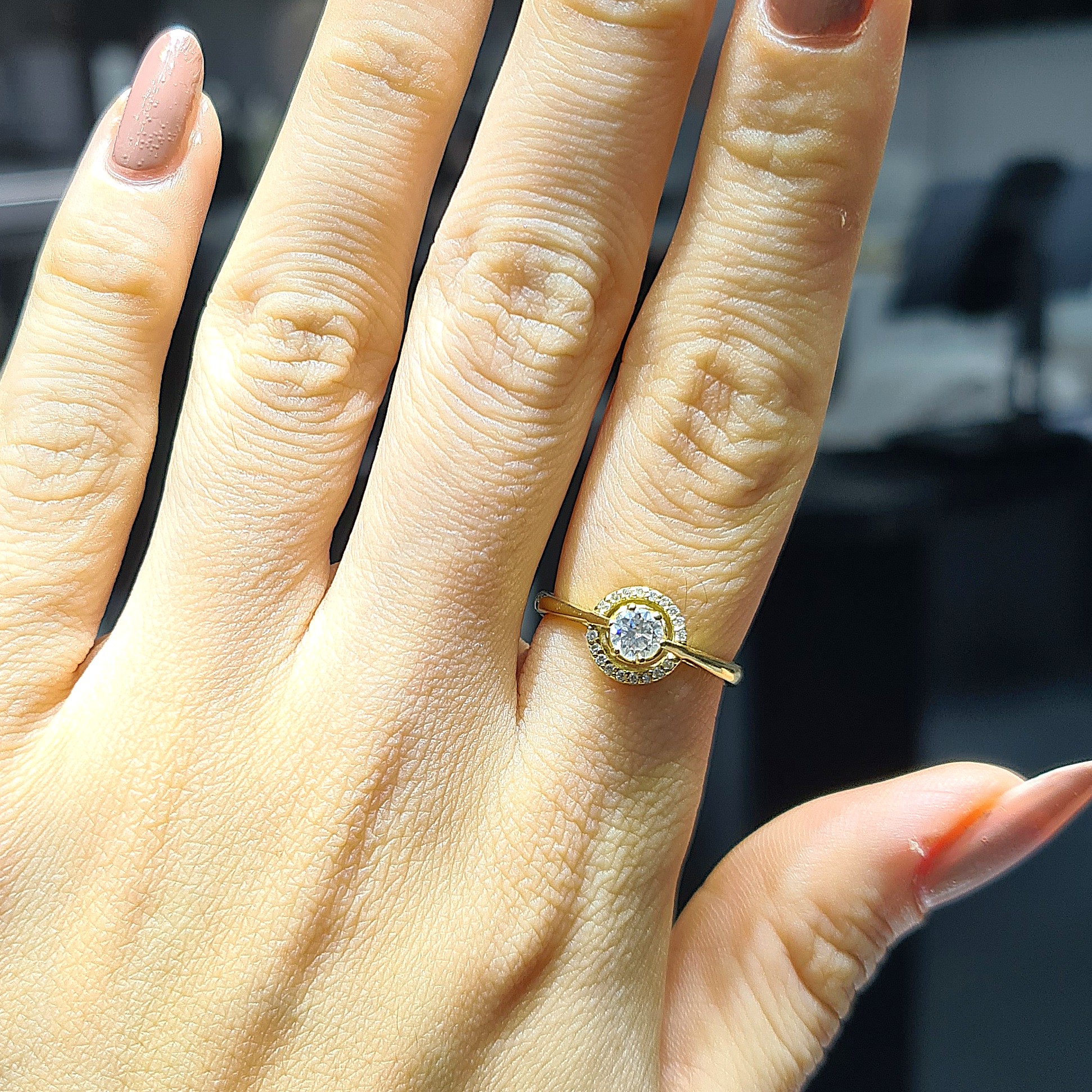 2.El Pırlanta 0,39 Ct Tektaş Yüzük