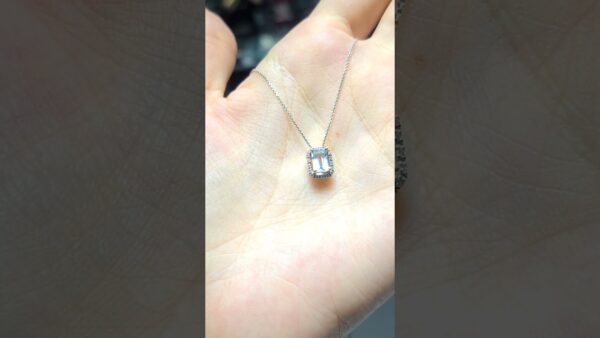 2.El Pırlanta 0,79 Karat Blue Diamond Damgalı Blue Topaz Kolye ürün videosu