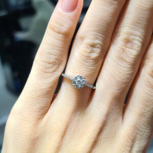 2.El Pırlanta 0,20 Karat Fantezi Yüzük