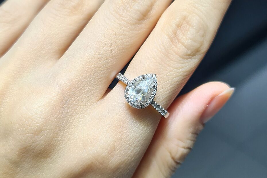 2.El Pırlanta 0,20 Karat Pırlanta ve Beyaz Topaz Yüzük X006632