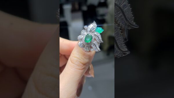 2.El Pırlanta 1,98 Karat Tasarım Zümrüt , Akik ve Pırlanta Yüzük ürün videosu