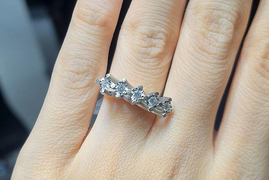 2.El Pırlanta 0,18 Karat Beştaş Yüzük X006742