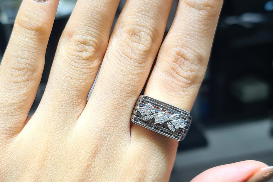 2.El Pırlanta 0,27 Karat Fantezi Baget Yüzük X006825