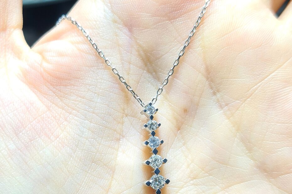 2.El Pırlanta 0,33 Karat Süzme Beştaş Kolye X006802