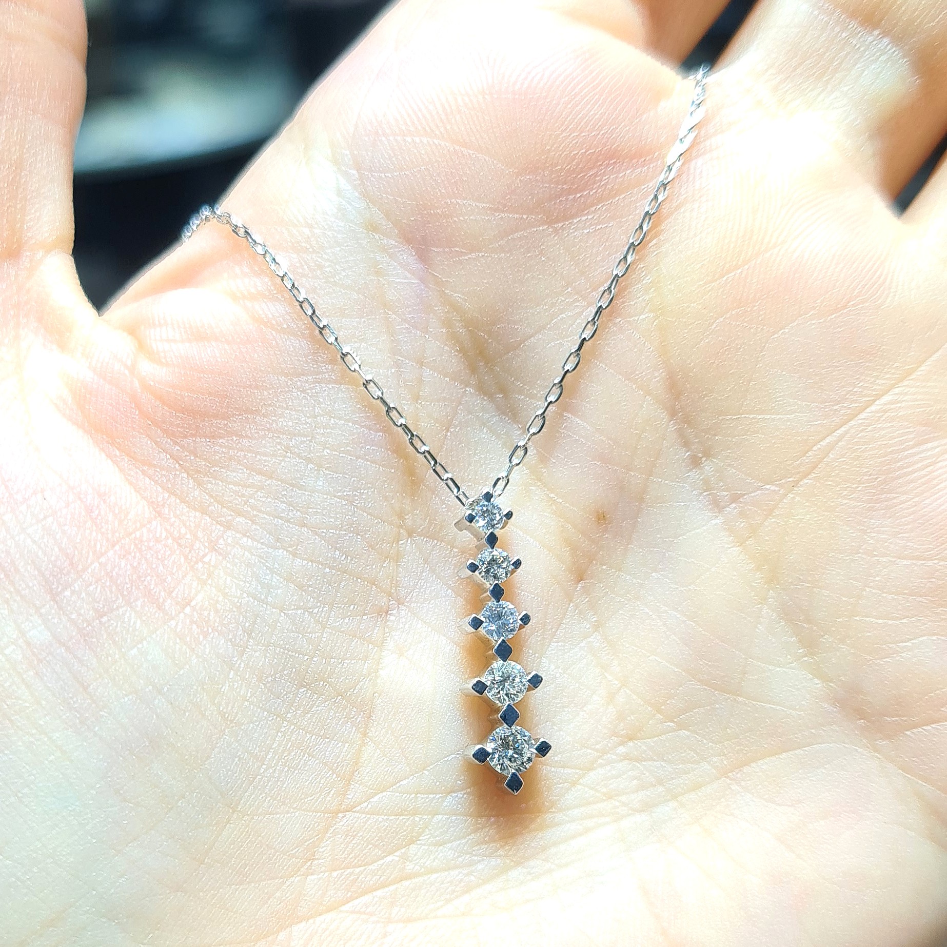 2.El Pırlanta 0,33 Karat Süzme Beştaş Kolye X006802