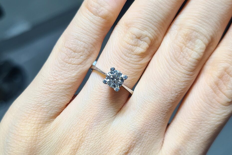 2.El Pırlanta 0,81 Karat HRD Sertifikalı Tektaş Yüzük X006762