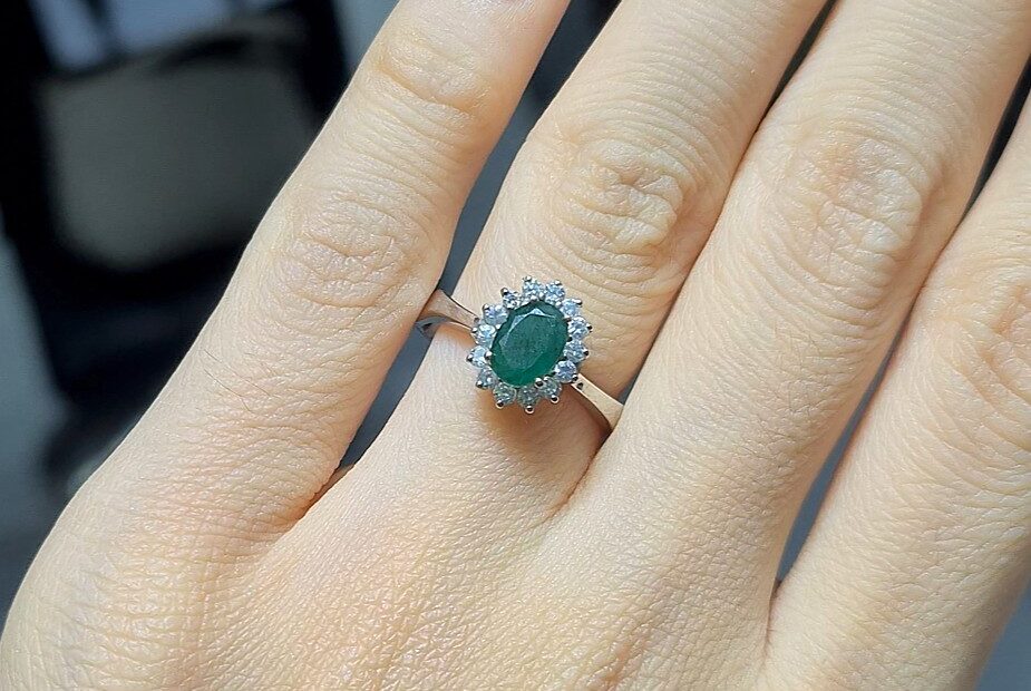 2.El Pırlanta 1,09 Karat Pırlanta ve Zümrüt Yüzük X006763