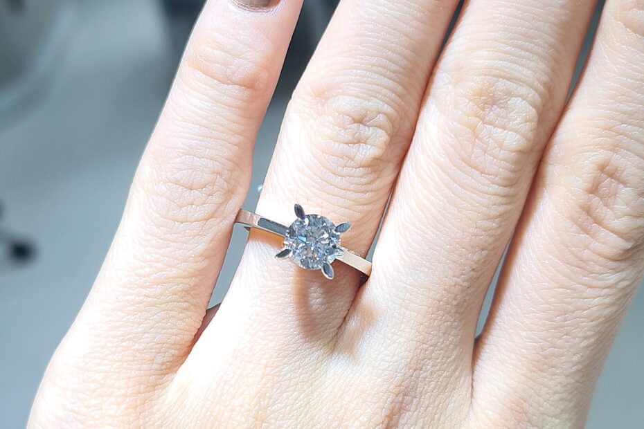 2.El Pırlanta 1,20 Karat HRD Sertifikalı Zen Damgalı Yüzük X006861