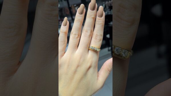 2.El Pırlanta 0,40 Karat Dört Taşlı Tasarım Yüzük ürün videosu