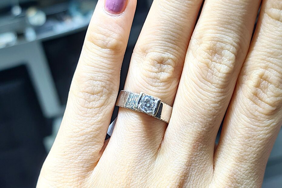 2.El Pırlanta 0,81 Ct HRD Sertifikalı Tektaş Yüzük X006902