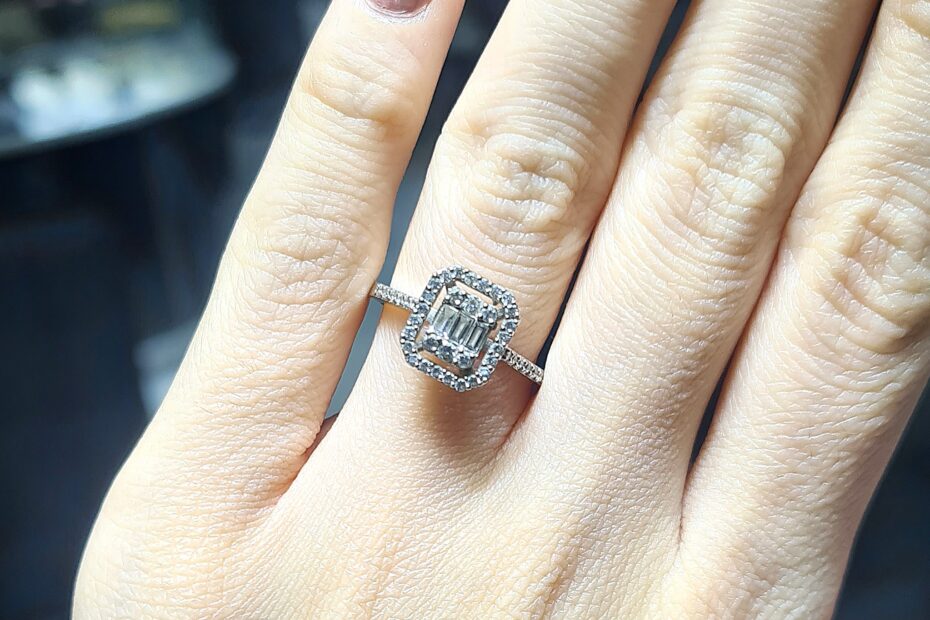 2.El Pırlanta 0,40 Karat Baget Yüzük X006993